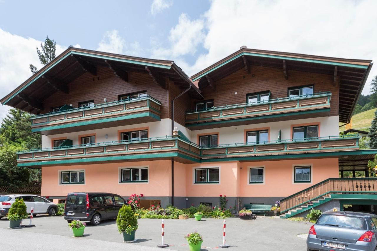 Pension Ahorn Saalbach-Hinterglemm Zewnętrze zdjęcie