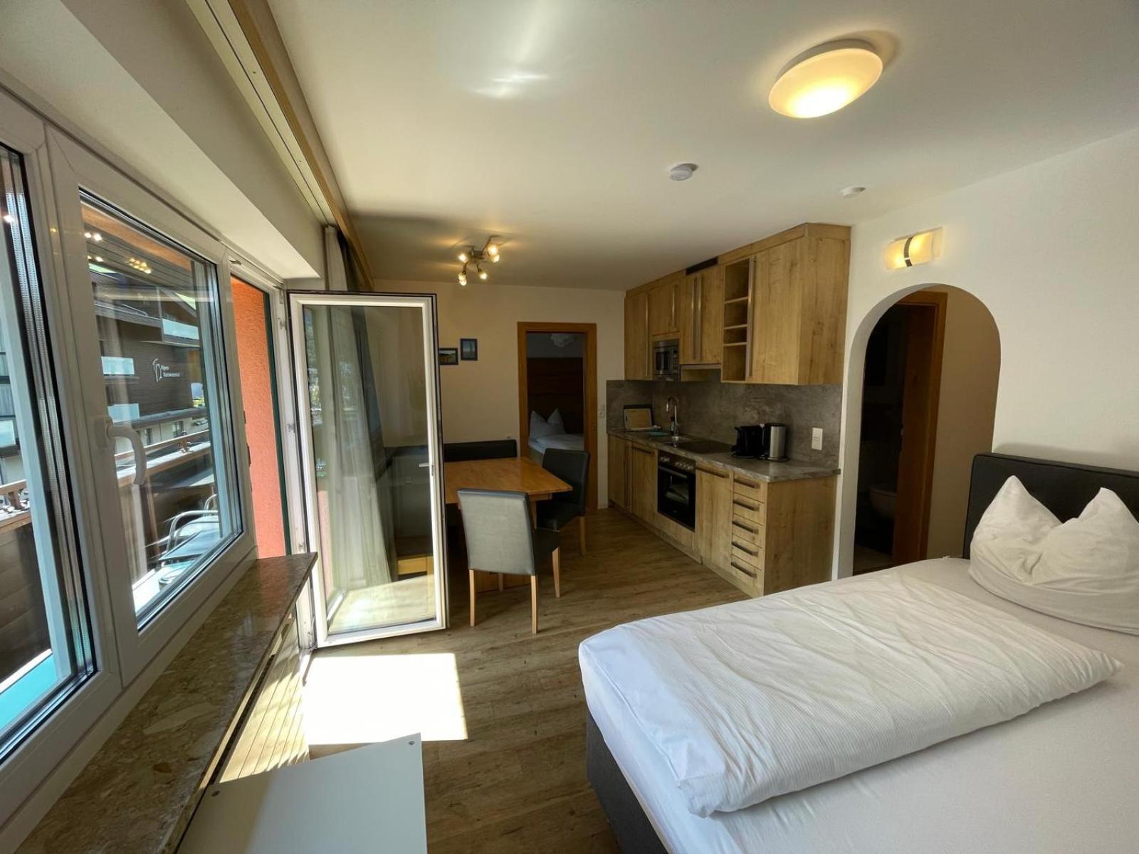 Pension Ahorn Saalbach-Hinterglemm Zewnętrze zdjęcie