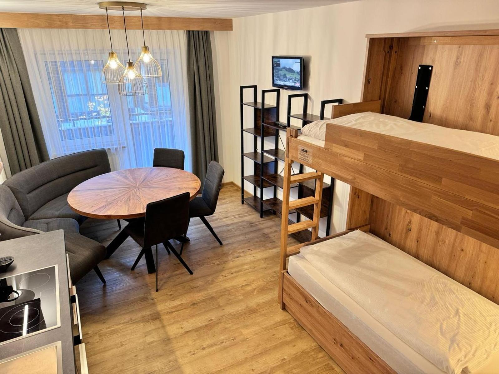 Pension Ahorn Saalbach-Hinterglemm Zewnętrze zdjęcie
